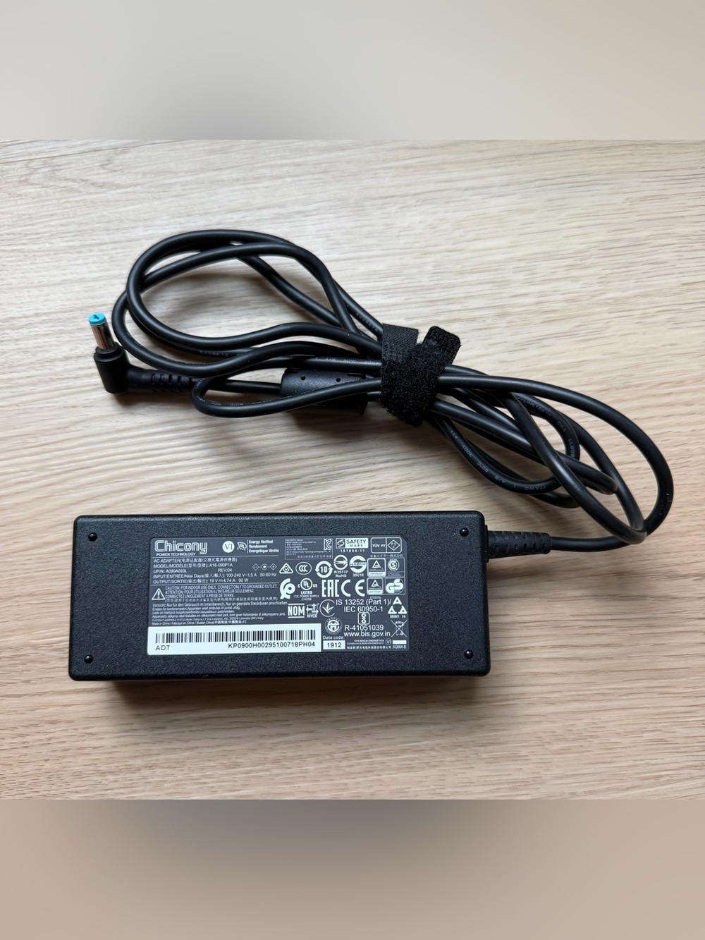 Chicony 90W AC Adapter A16-090P1A 19V 4.74A For Acer TravelMate Blue Tip